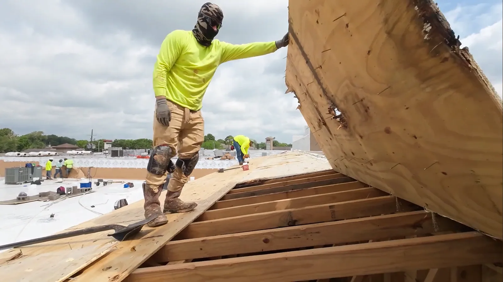 Commercial Roofing for Insurance Restoration in Costa Mesa, CA